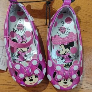 Adorable Minnie Mouse Shoes